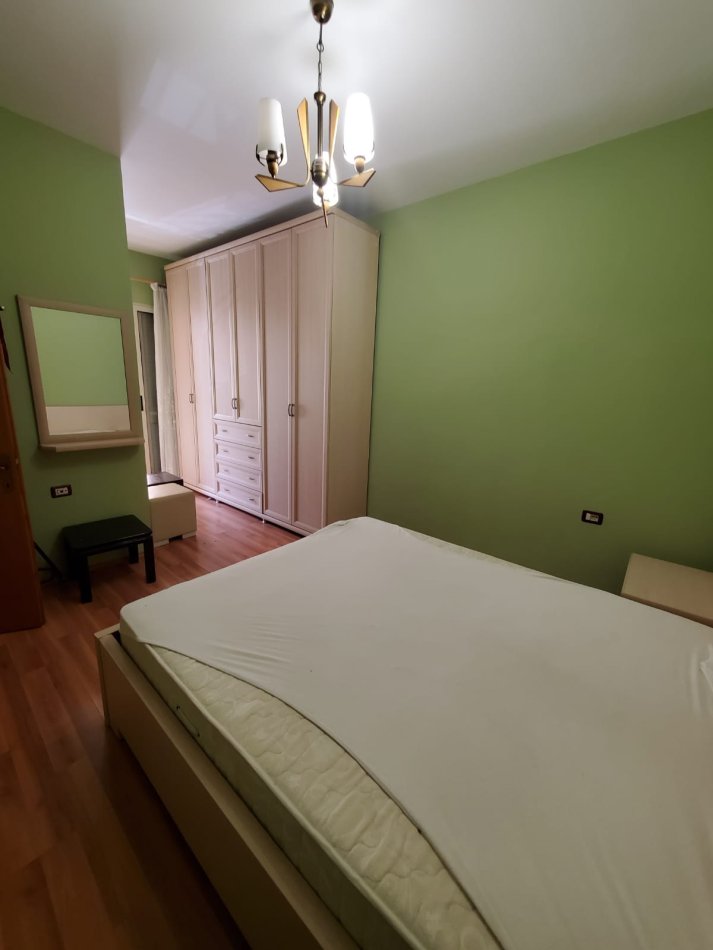 Apartament 2+1 me qira Komuna e Parsisit   700 €