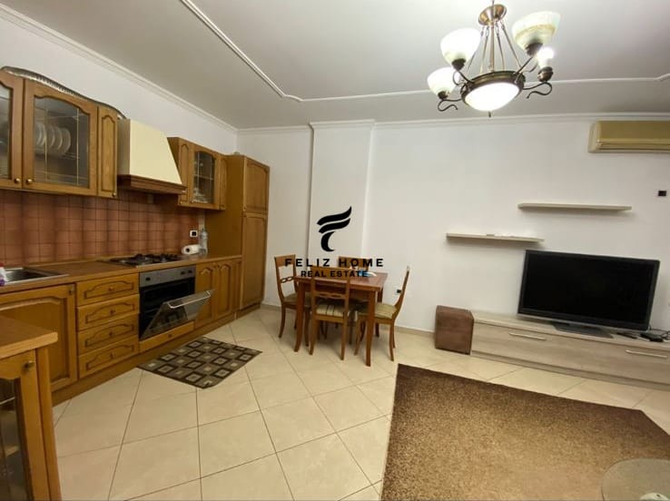 Tirane, shitet apartament 1+1 Kati 6, 72 m² 184.000 € (BLLOKU)