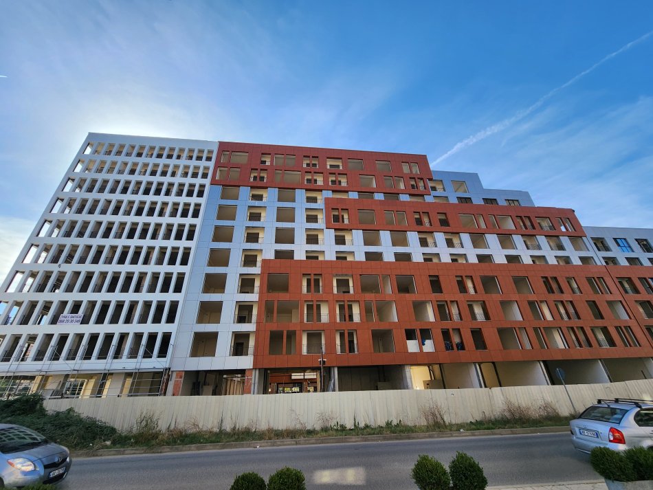 Tirane, shes apartament 1+1 Kati 3, 81 m² 96.360 € (Astir)
