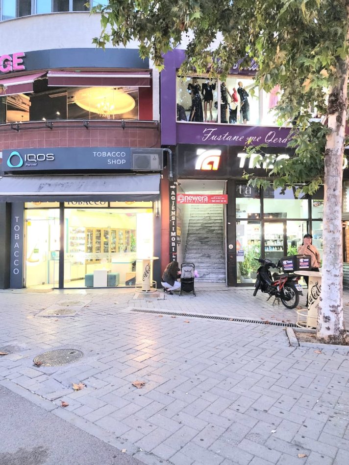 Shitet Dyqan/Zyrë Ultra Okazion 🔥 (1230€/M2) K.2 📍 ASTIR -  || 425.000€ || Fiks Te Rossman  Lala | 4.3m e Larte // Open Space  OR: J-P