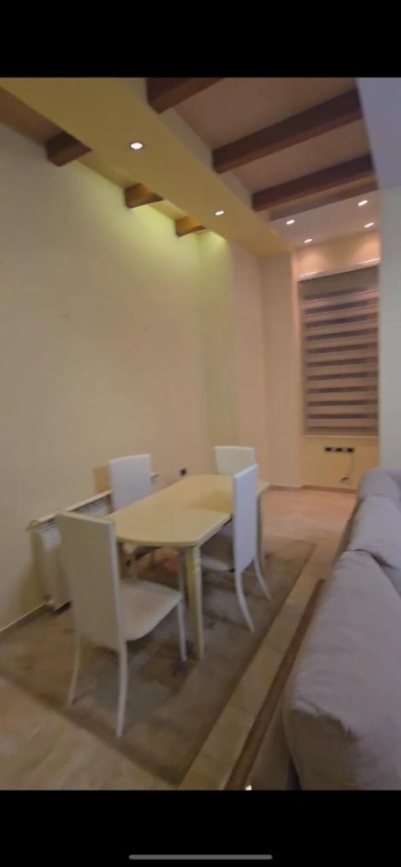 Tirane, jepet me qera apartament 2+1+Ballkon Kati 2, 110 m² 1.000 € (Pazari ri)