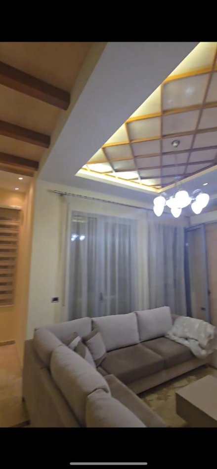Tirane, jepet me qera apartament 2+1+Ballkon Kati 2, 110 m² 1.000 € (Pazari ri)