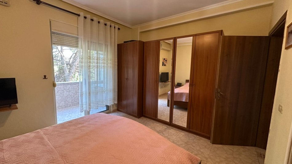 Shitet Apartament 2+1+2 Ish Stacioni i Fundit i Tiranes se Re    270.000 €