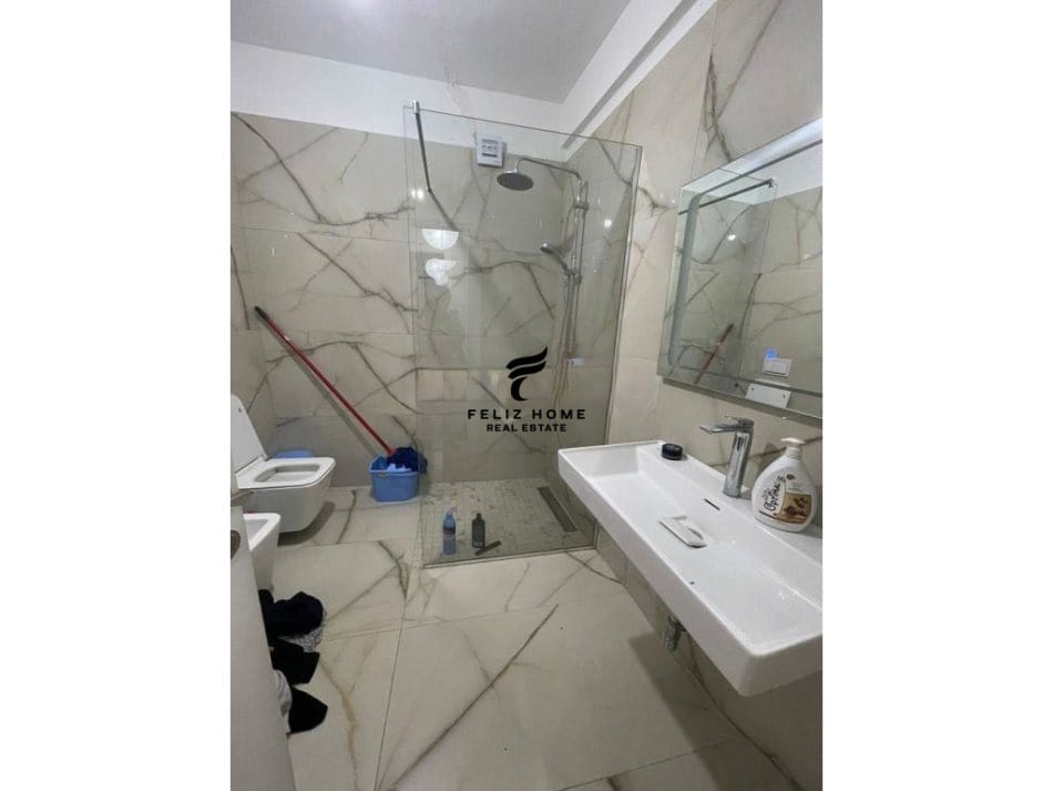 Tirane, jepet me qera apartament 2+1 , 143 m² 500 € (ASTIR)