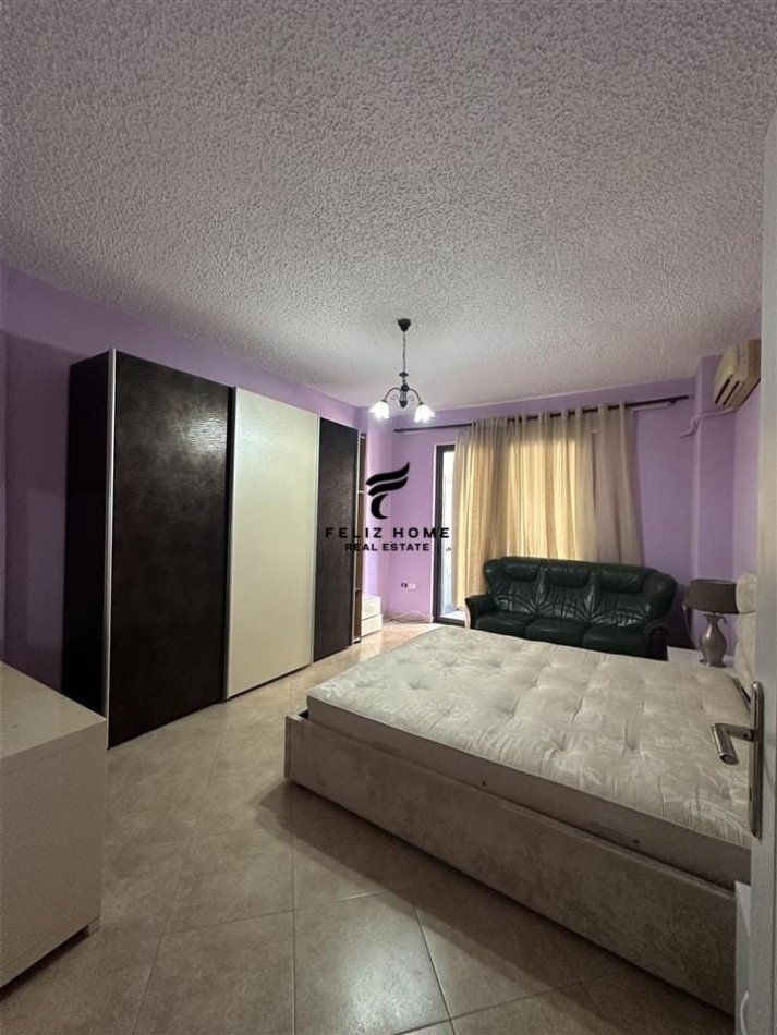 Tirane, jepet me qera apartament 3+1 Kati 2, 160 m² 1200 € (RRUGA E KOSOVAREVE)
