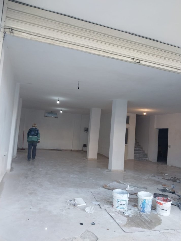 Tirane, jepet me qera ambjent biznesi Kati 0, 600 m² 400 € (Kodra e Priftit)