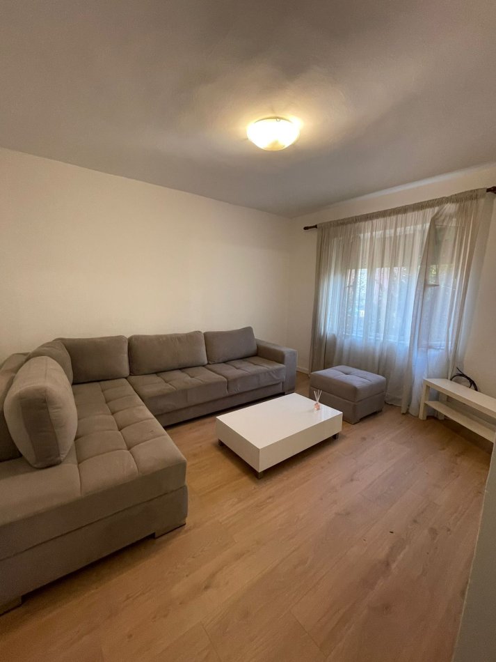 Tirane, shitet 1+1 Kati 3, 53 m² 89.000 € (Xhamllik , Rruga Xhanfize Keko)