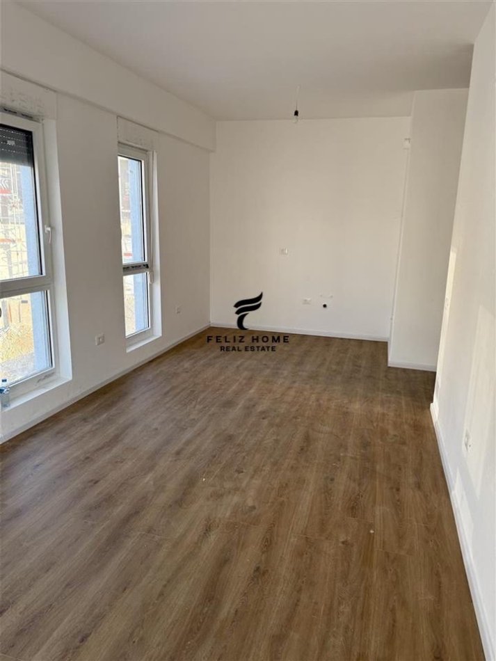 Tirane, shitet apartament 1+1 Kati 2, 47 m² 69.000 € (FRESKU)