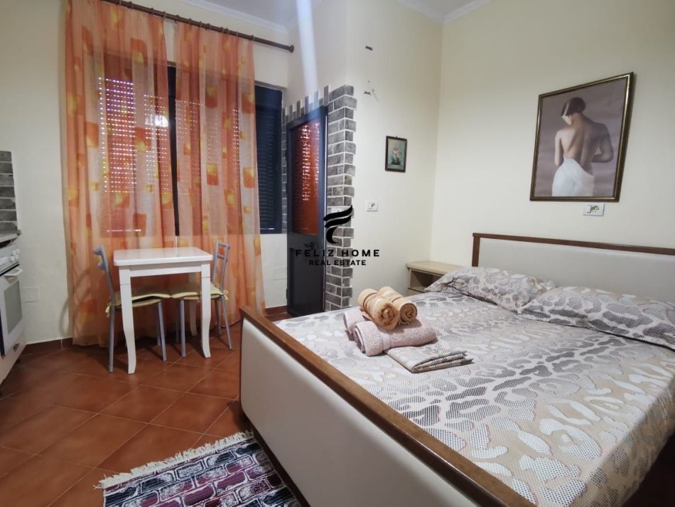 Tirane, jepet me qera garsonier 1+1 Kati 1, 37 m² 370 € (BULEVARDI I RI)