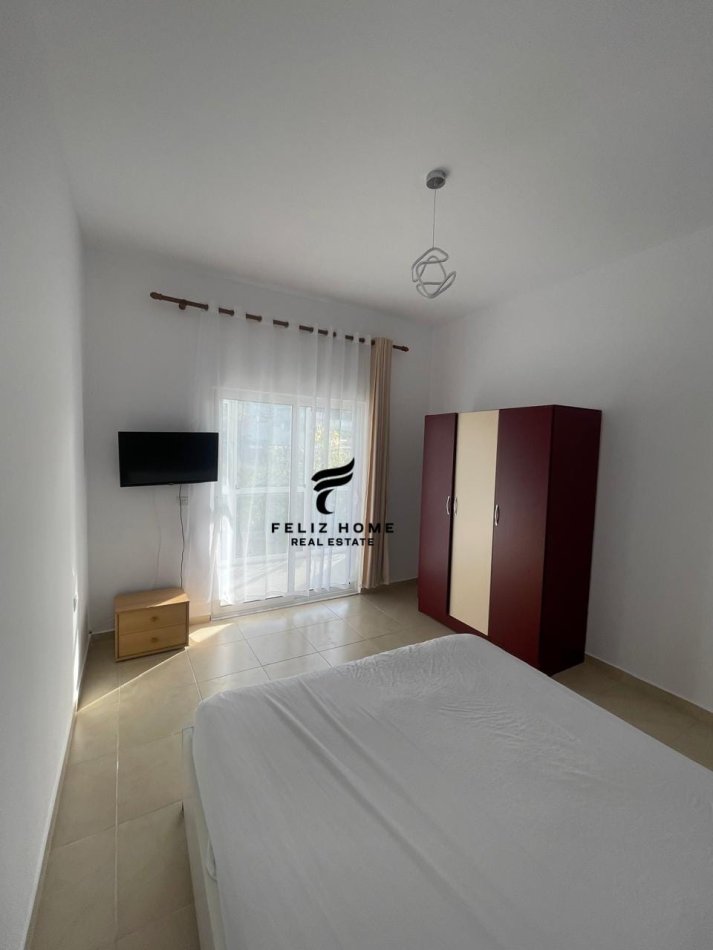 Tirane, jepet me qera apartament 1+1+Ballkon Kati 1, 60 m² 400 € (VILAT GJERMANE)