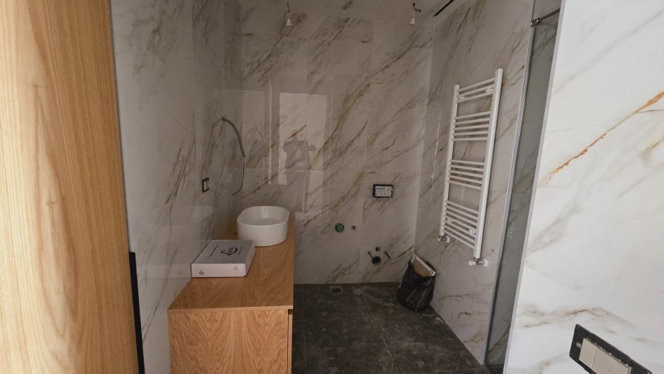 Tirane, shitet apartament 2+1+Aneks+Ballkon Kati 7, 129 m² 365.000 € (Kompleksi Delijorgji te rruga e Kavajes)