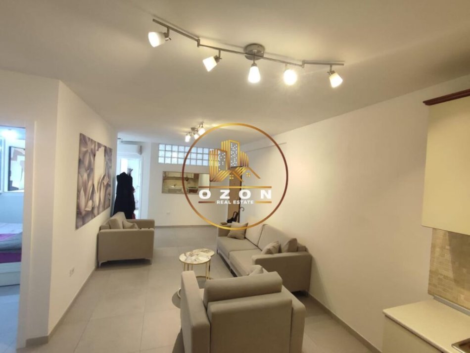 Apartament Me Qira 2+1 Për Biznes Tek Ish Ekspozita!