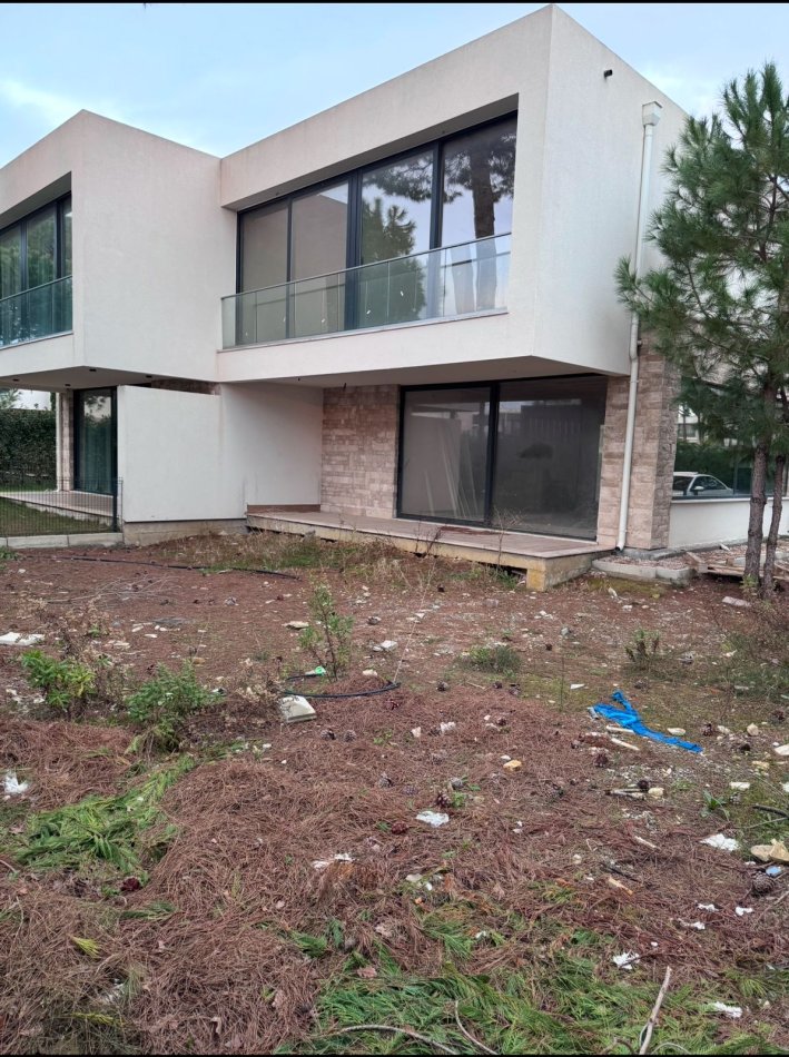 Durres, shitet 3+1+Aneks Kati 0, 177 m² 549.000 € (San pietro)