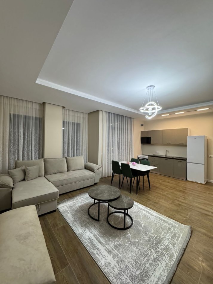 Tirane, jepet me qera apartament 2+1 Kati 2, 93 m² 600 € 