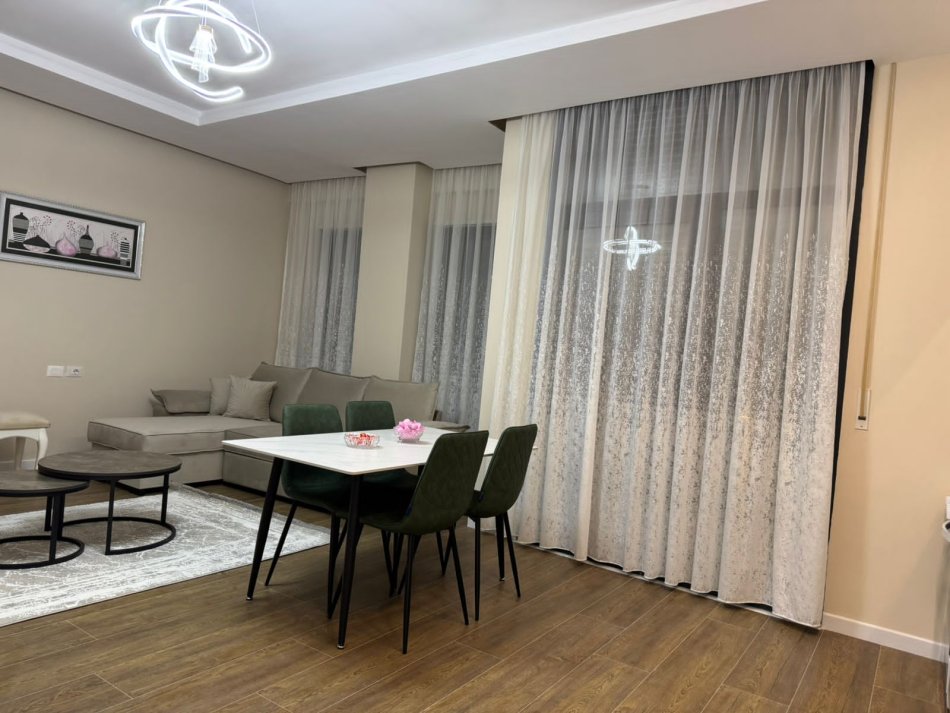 Tirane, jepet me qera apartament 2+1 Kati 2, 93 m² 600 € 