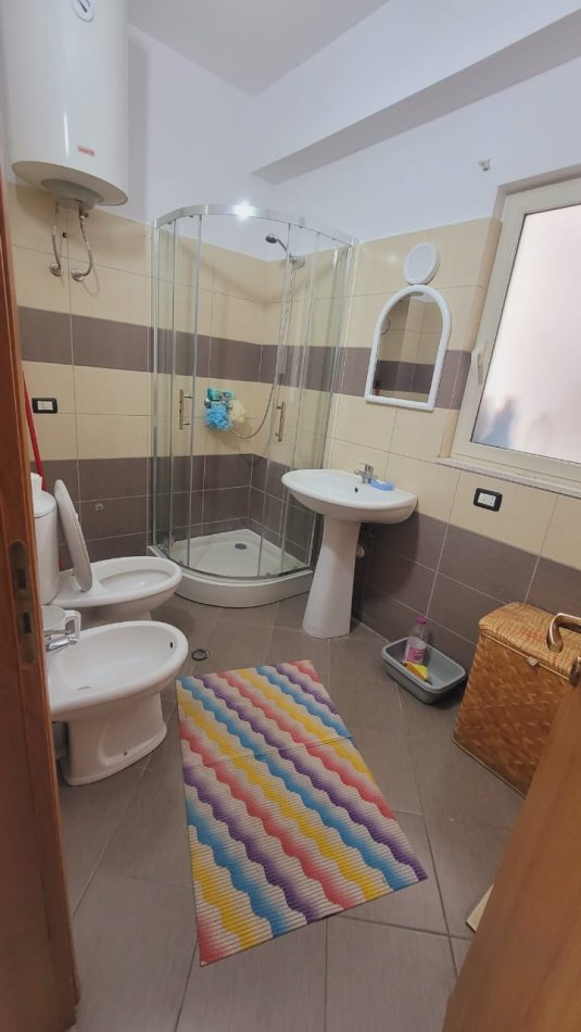 !!DHENE!!Durres, jepet me qera apartament 1+1+Ballkon Kati 3, 67 m² 300 € (Ujesjellesi)