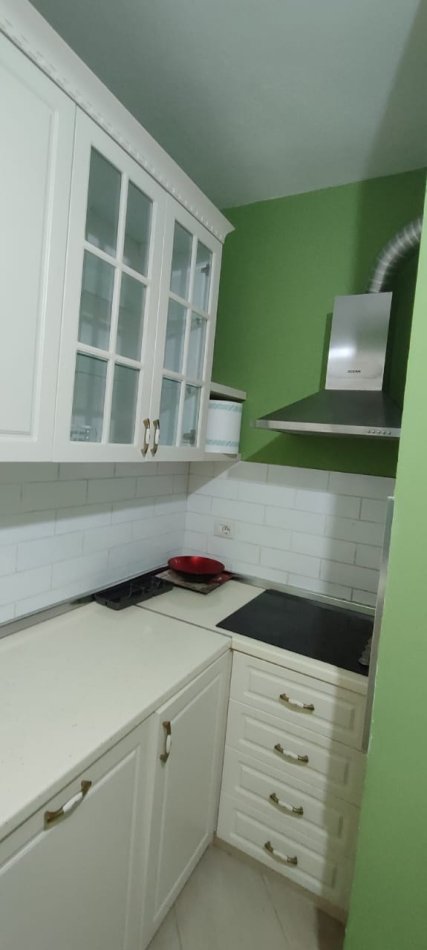 Tirane, jepet me qera apartament 2+1 Kati 1, 102 m² 350 € 