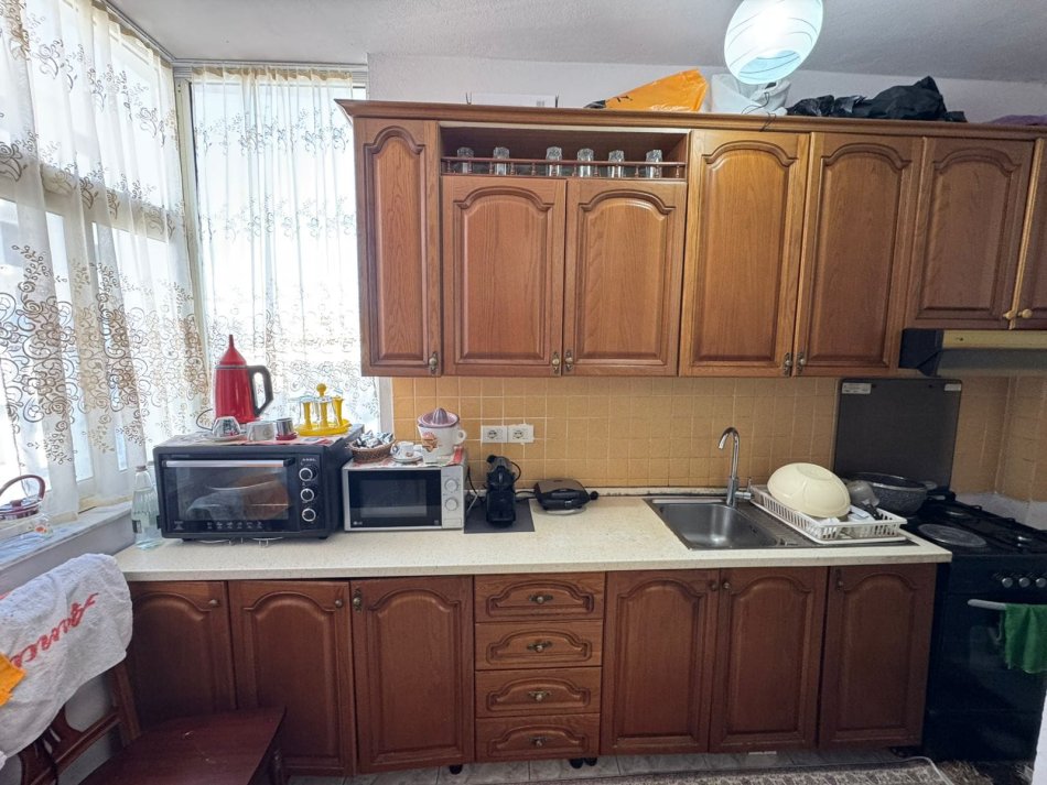 Kavaje, shitet apartament 3+1+Aneks+Ballkon Kati 4, 120 m² 68.000 € (Rruga Qazim Karriqi, Kavajë,)