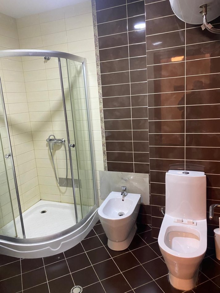 Tirane, jepet me qera apartament 1+1 , 60 m² 500 € 