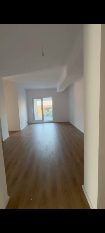 Tirane, shitet apartament 3+1+Ballkon Kati 2, 105 m² 173.040 € (Rruga Pasho Hysa)