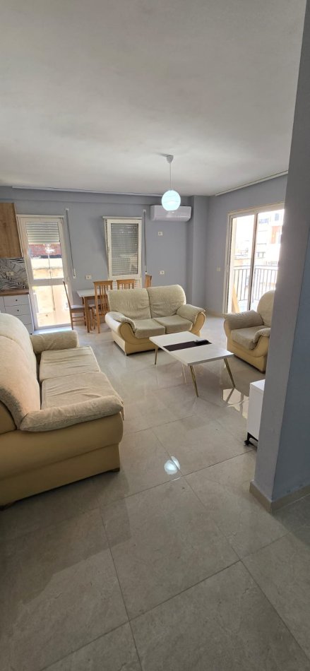 Tirane, shitet apartament 2+1+Aneks+Ballkon Kati 4, 91 m² 193.000 € (Rr: Mine Peza)