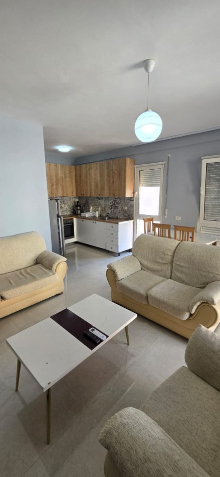 Tirane, shitet apartament 2+1+Aneks+Ballkon Kati 4, 91 m² 193.000 € (Rr: Mine Peza)