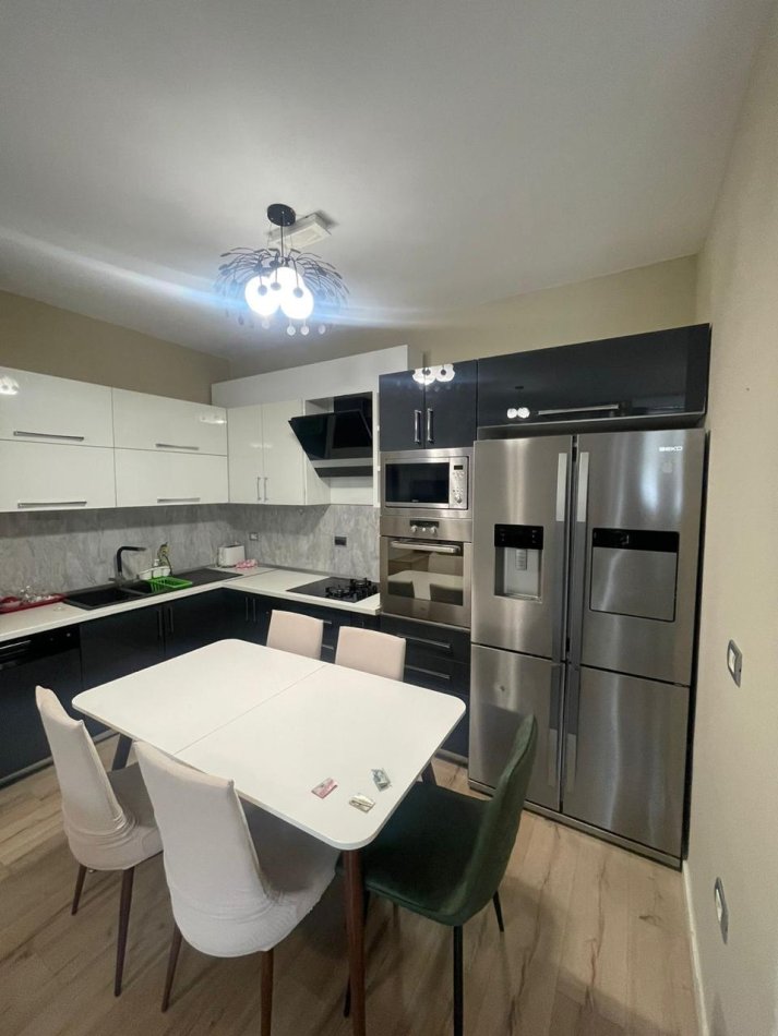 Tirane, jepet me qera apartament 3+1+Aneks+Ballkon , (Kopshti Zoologjik)