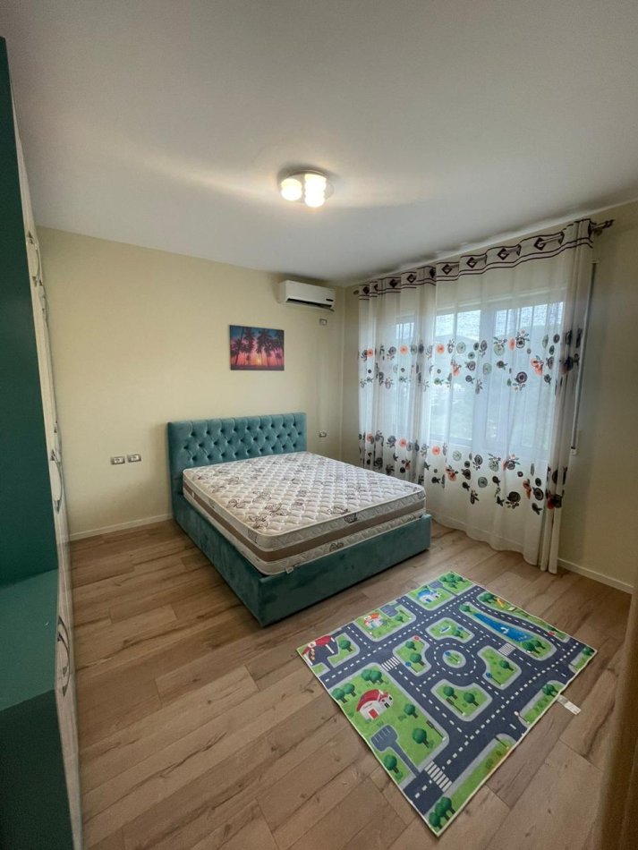 Tirane, jepet me qera apartament 3+1+Aneks+Ballkon , (Kopshti Zoologjik)
