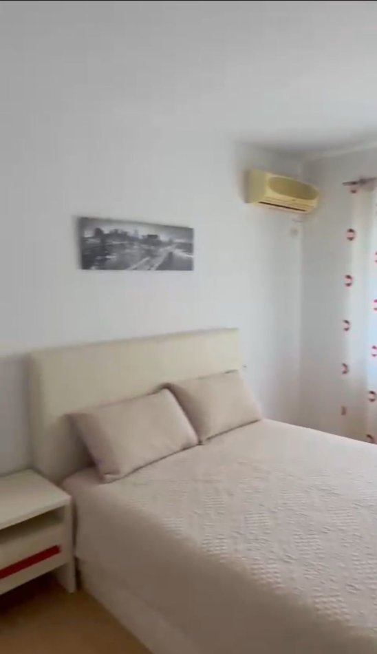 Tirane, jepet me qera apartament 2+1+Ballkon Kati 3, 84 m² 650 € (Stadiumi dinamo)