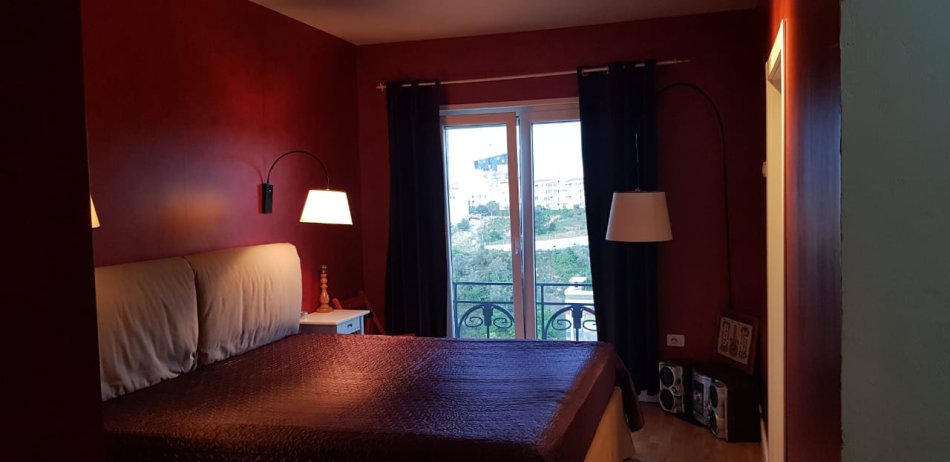 Tirane, shitet apartament 3+1+Ballkon Kati 3, 133 m² (Rruga Zallit)