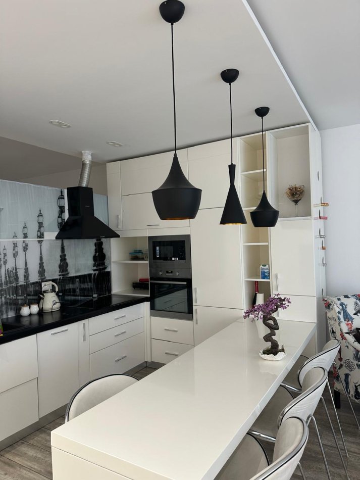 Apartament 2+1  me qira   550 €   LIQENI I THATE