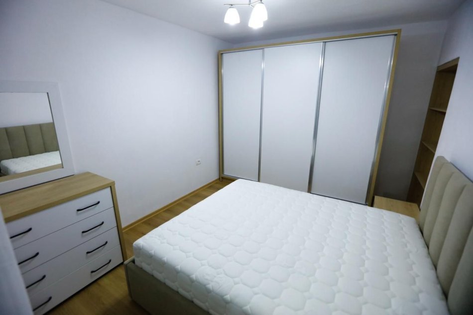 Tirane, jepet me qera apartament 1+1 Kati 1, 65 m² 500 € (Margarita Tutulani)