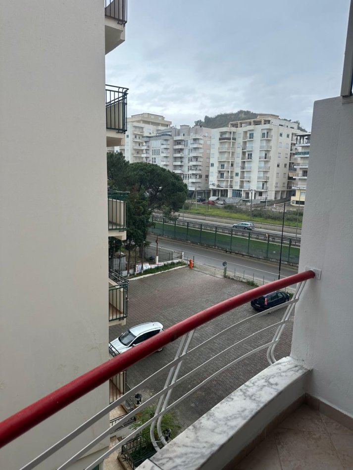 Durres, shitet apartament 1+1+Ballkon Kati 3, 42 m² 57.000 € (Ruga dytesore Plepa-Kavaje)