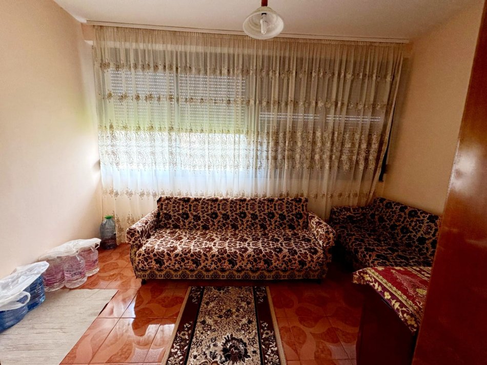 Kavaje, shitet shtepi 4+1+Aneks+Ballkon Kati 3, 500 m² 130.000 € (Rruga "Taulantia" ,Kavaje)