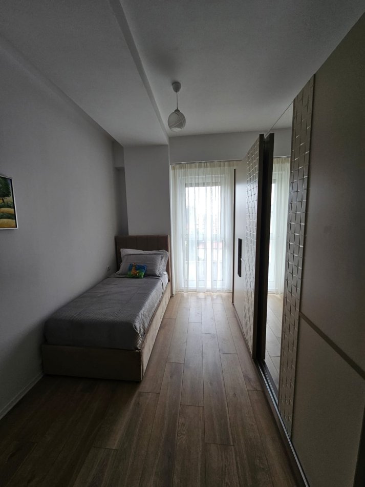 Tirane, jepet me qera apartament 2+1 Kati 4, 100 m² 600 € 