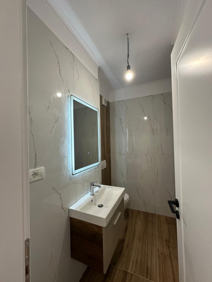Tirane, shitet apartament 1+1 Kati 2, 49 m² 120.000 € (Rr. Mine Peza)