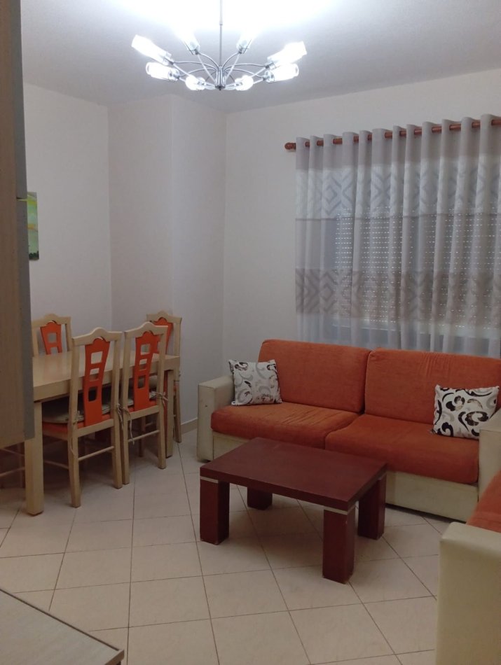 !DHENE! Durres, jepet me qera apartament 2+1 Kati 10, 80 m² 360 € (Rruga Kasem Durresi)