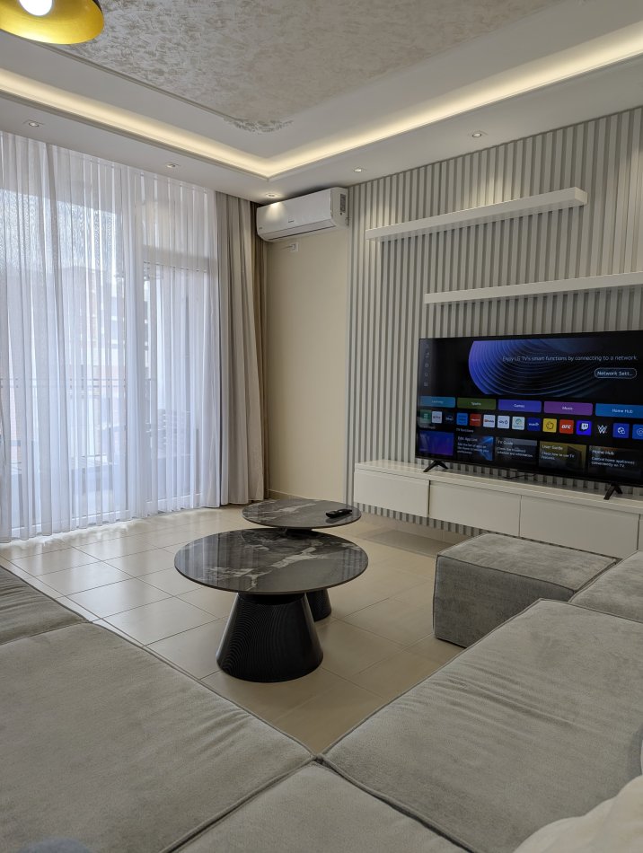 Tirane, jepet me qera apartament 2+1+Aneks+Ballkon Kati 6, 116 m² 230.000 € (Rruga Jordan Misja)