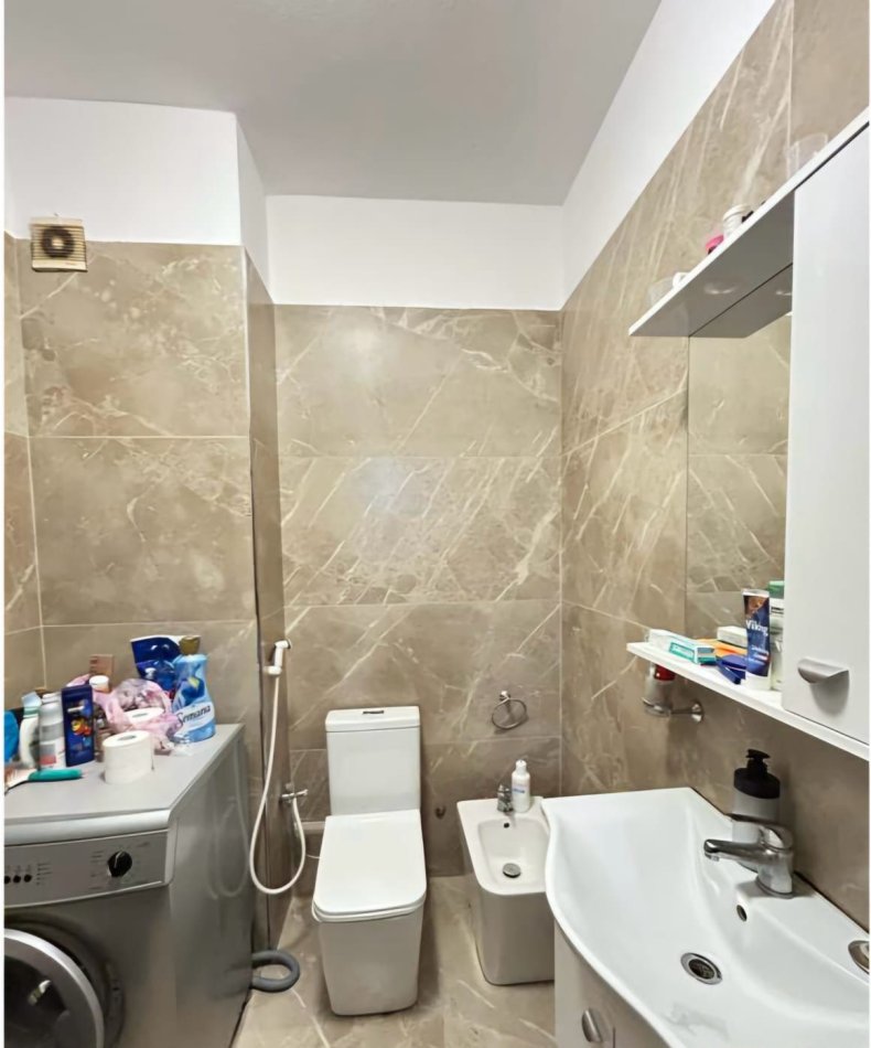 Tirane, jepet me qera apartament 1+1 Kati 6, 75 m² 550 € (Rruga e Dibres, Tirane)