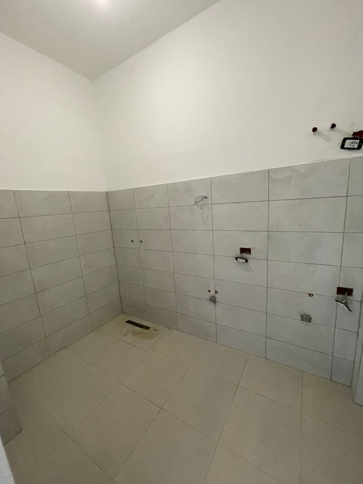 Tirane, jepet me qera apartament 2+1+Ballkon Kati 8, 80 m² 350 € (Kamez)