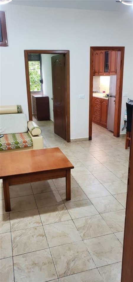 Tirane, shitet apartament 2+1+Ballkon Kati 3, 75 m² 145.000 € (21 Dhjetori)