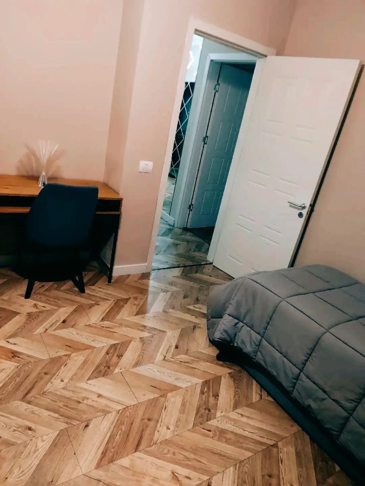 Tirane, jepet me qera apartament 2+1+Aneks+Ballkon Kati 1, 200 m² 900 € (Kopshti Zoologjik)