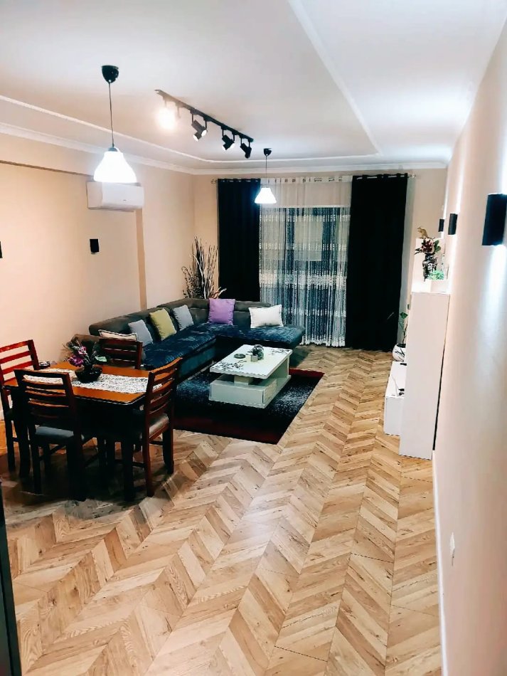 Tirane, jepet me qera apartament 2+1+Aneks+Ballkon Kati 1, 200 m² 900 € (Kopshti Zoologjik)