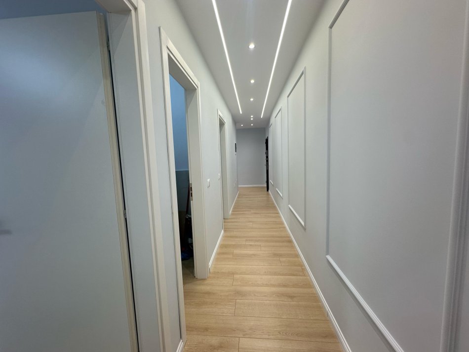 Tirane, shitet apartament 2+1+Ballkon Kati 2, 93 m² 265.000 € (Myslym Shyri)