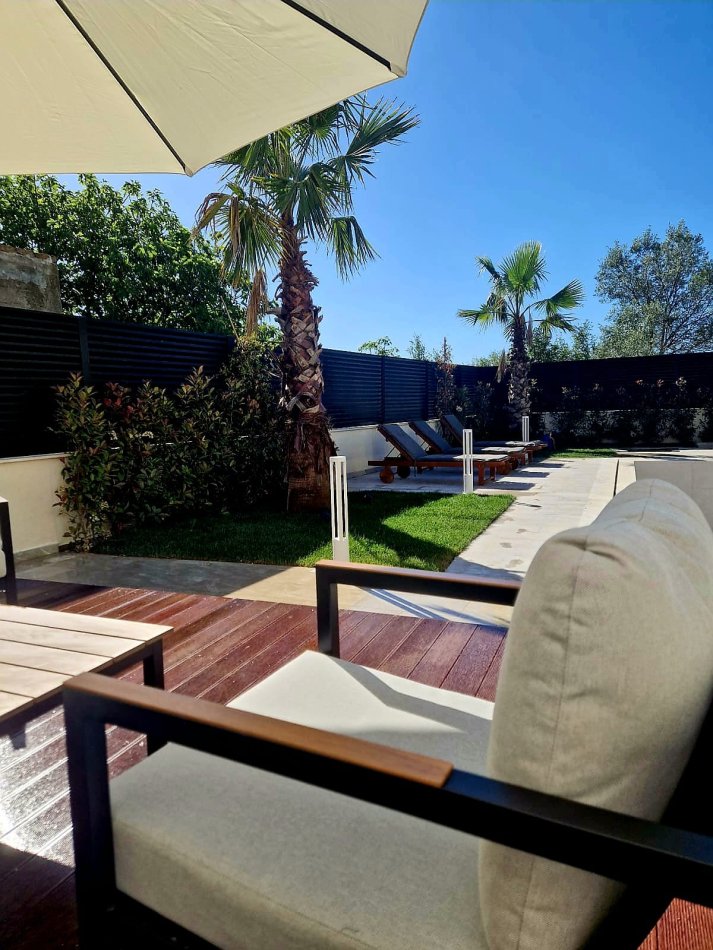 Spille, shitet Vile 4+1+Aneks+Ballkon Kati 2, 500 m² 429.000 € (Spille)Kavaje