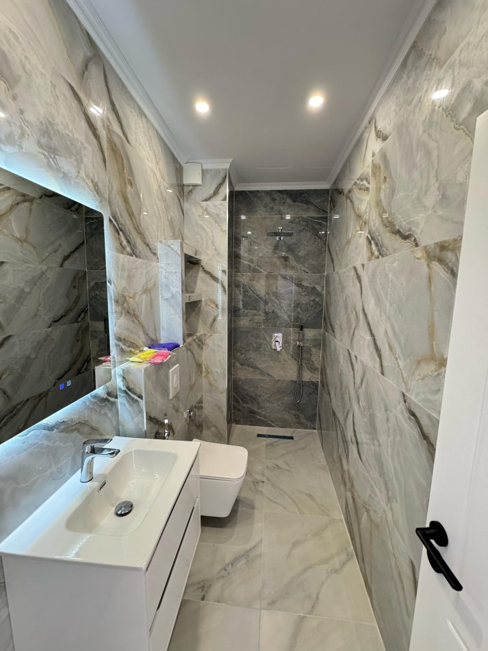 Tirane, shes apartament 1+1 Kati 5, 60 m² 93.000 € (astir)