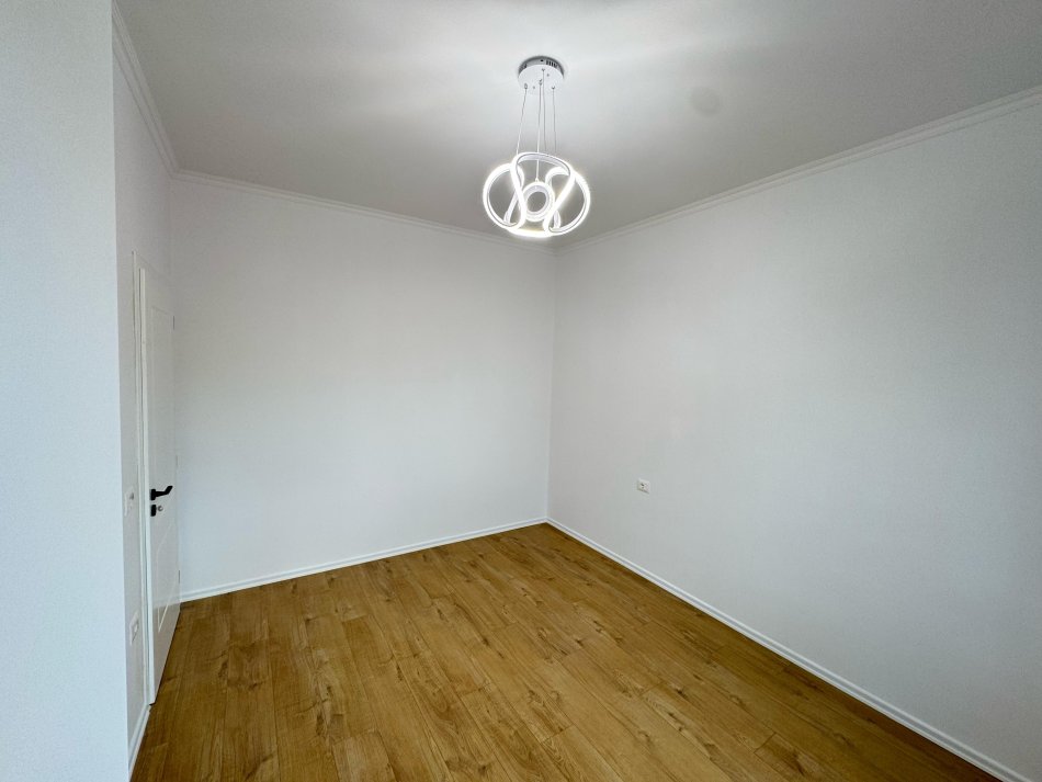 Tirane, shes apartament 1+1 Kati 5, 56 m² 88.000 € (astir)