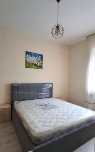 Tirane, jepet me qera apartament 2+1+Ballkon Kati 5, 65 m² 450 € 
