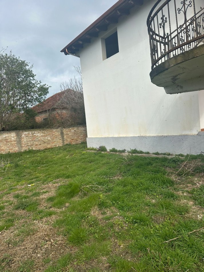 Durres, shitet Vile ne plazh 4+1 , 1.800 m² 300.000 € (Qerret, Kavaje)