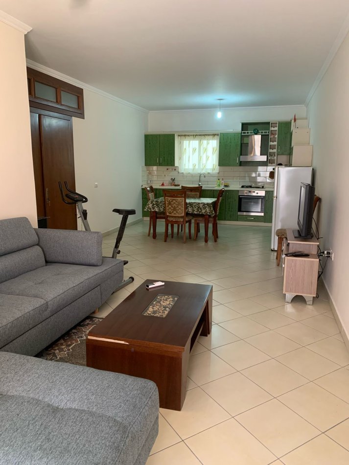 Tirane, jepet me qera apartament 2+1 Kati 5, 106 m² 450 € (yzberisht)